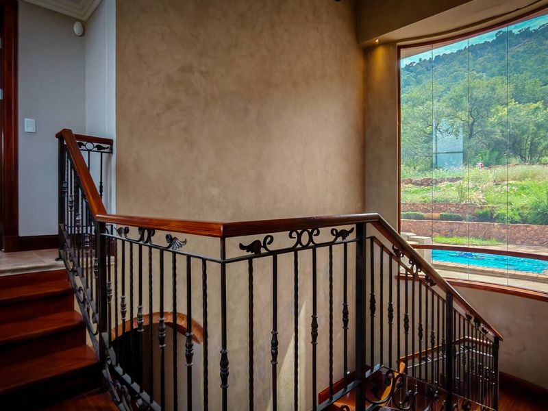 Magnificent residence with flatlet for sale in Estate D Afrique - Photo 3