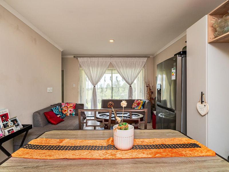 A perfect Blend of Security & Beauty – 3-Bedroom Free-Standing Home - Photo 5