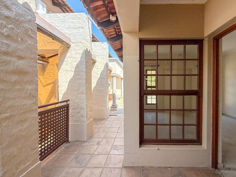 Elevate Legacy: Tuscan Majesty in Waterkloof's Secure Sanctuary. - Photo 6