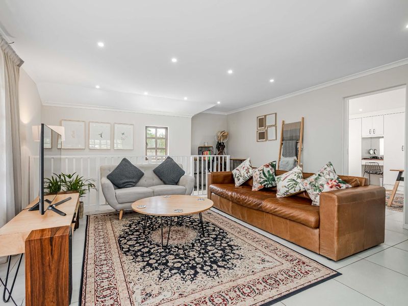 Stylish 2 Bedroom Apartment in Prestigious Clifton Hill Estate - Photo 8