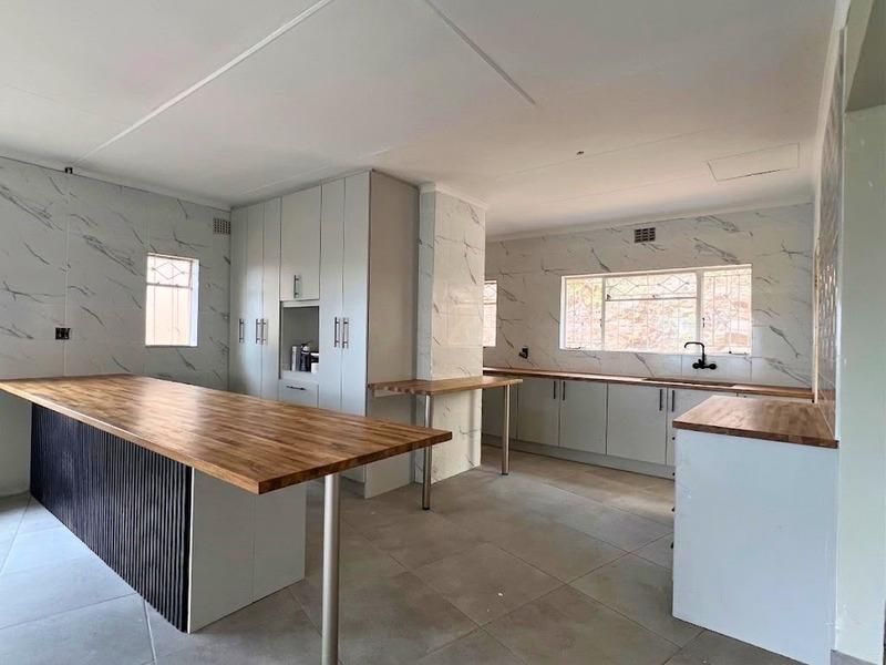 Panoramic Views , Newly Renovated from Scratch Family Home. - Photo 6