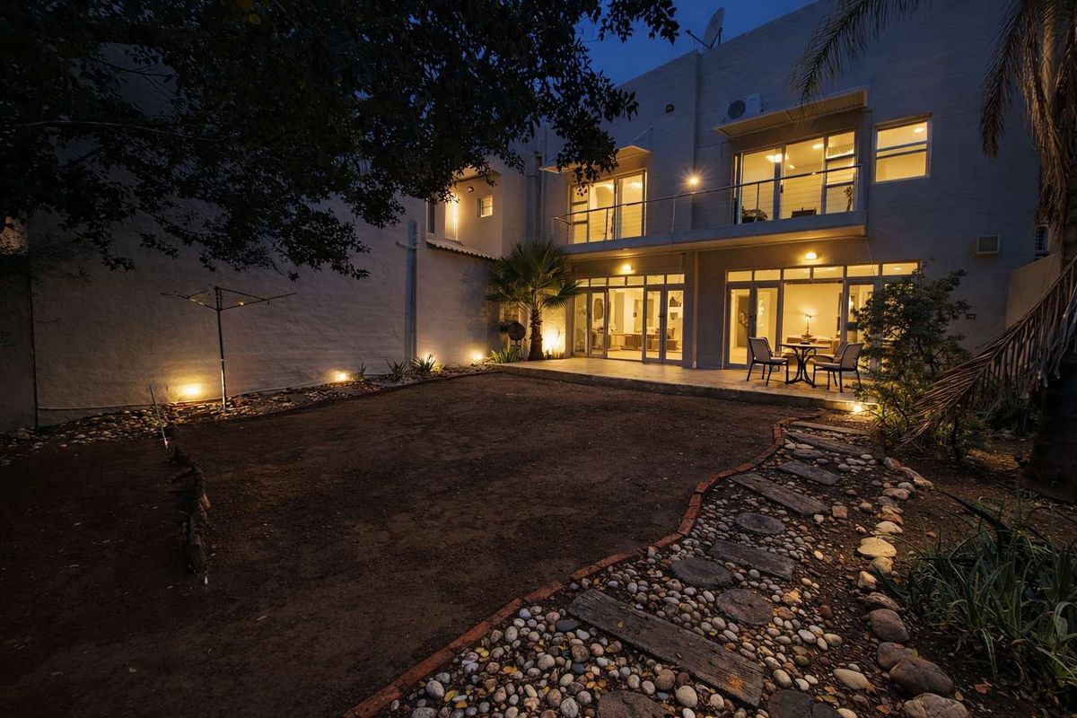 Now selling half a million below valuation!! - Photo 4