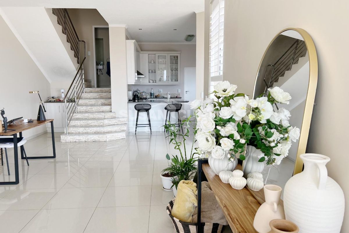 BEACHFRONT HOME - Photo 4