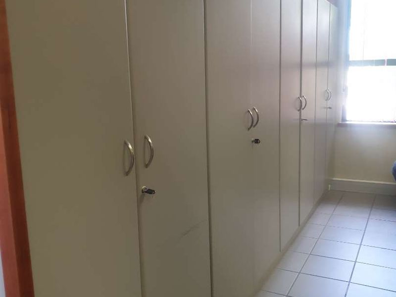 BUILDING FOR SALE - Photo 6