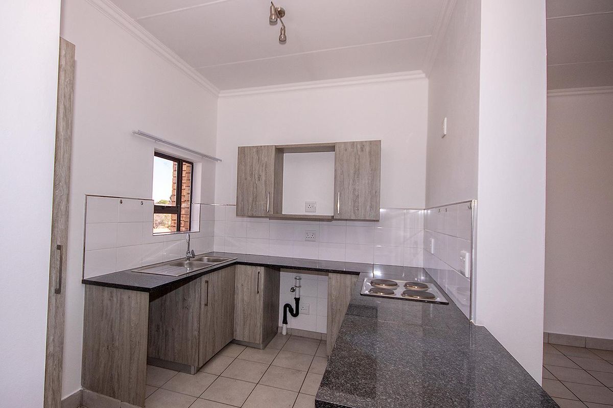 Modern Upstairs Unit - Photo 2