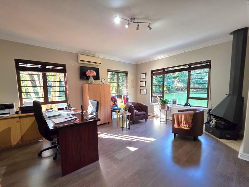 Prime Position 4 Bedroom Winston Park Home - Photo 5