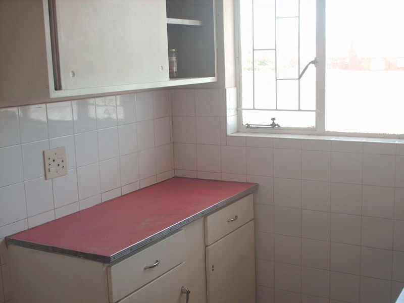 One Bedroom Flat, Three Rivers, Vereeniging - Photo 7