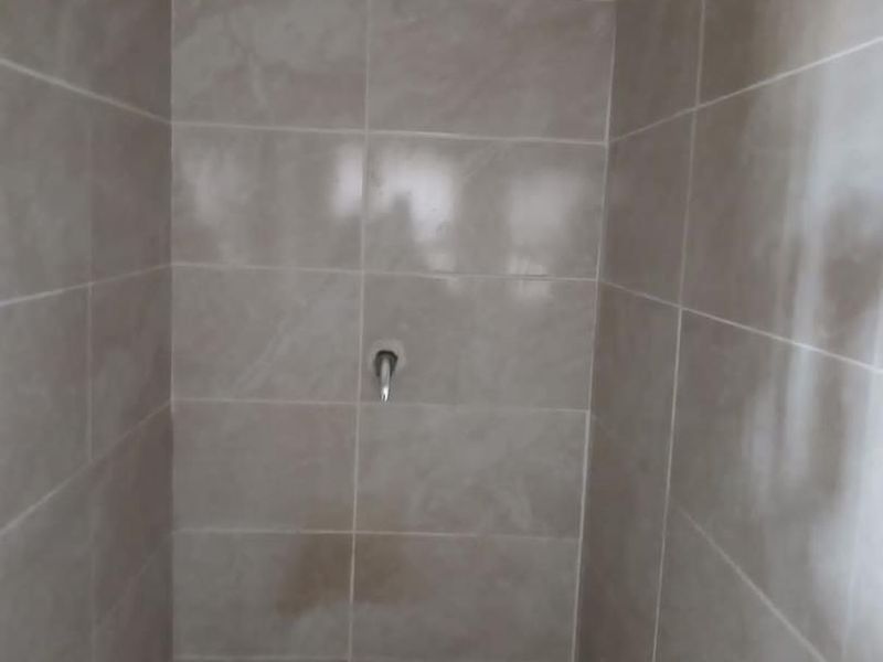 EXCLUSIVE | MODERN GARDEN FLATLET IN DAWN PARK – ACT FAST This is a rare opportunity to secure a well-positioned garden flatlet in the heart of Dawn Park. - Photo 6