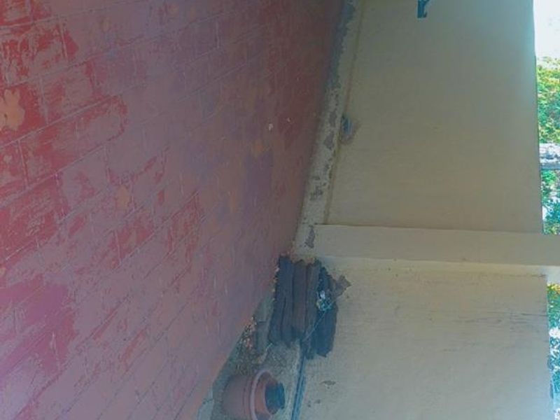 To Let - Photo 2