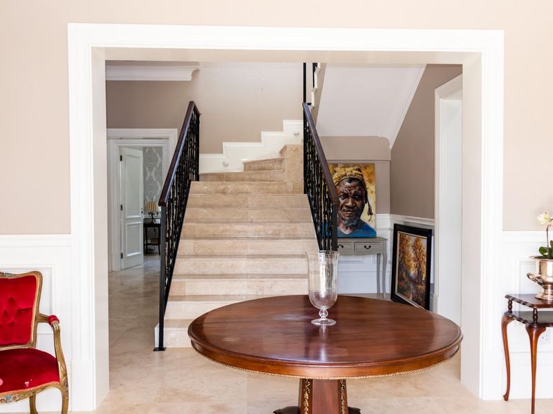 6 bedroom House To Let , Perfect for Corporate Lease. - Photo 8