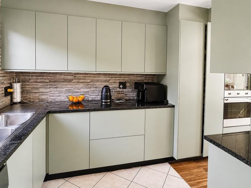 Townhouse For Sale in Glenvista, Johannesburg - Photo 10
