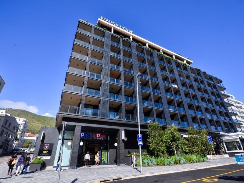 MONTH RENTAL from ASAP Lovely furnished 2 bedroom in Station House - Photo 1