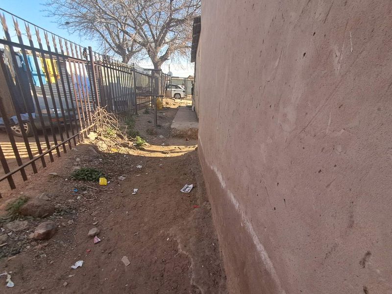 Charming 2 Bedroom House In Ivory Park. - Photo 6