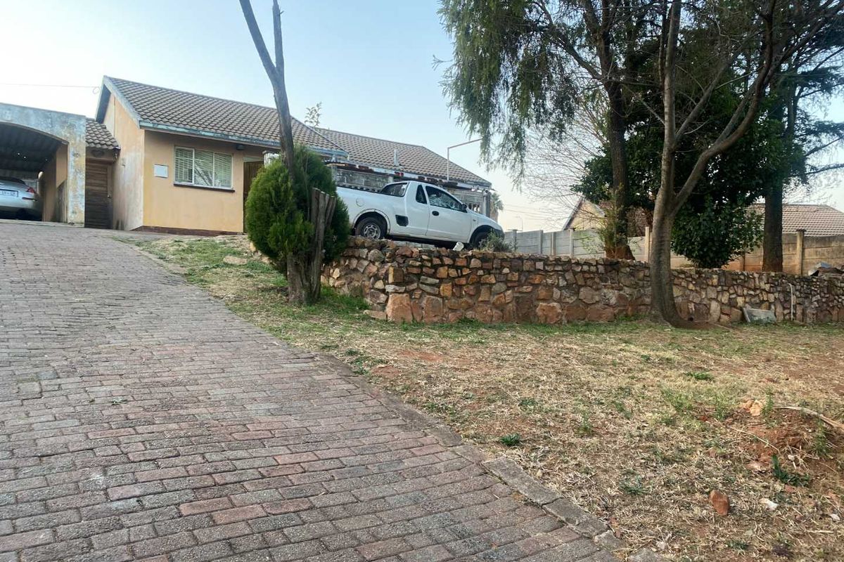 Space To Grow, Space To LIVE! - Photo 2