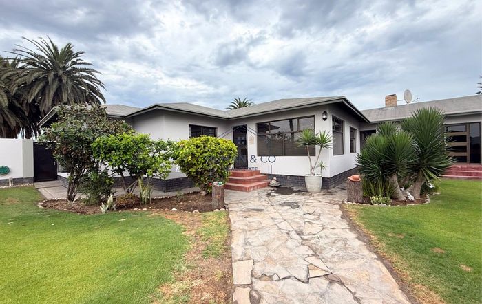 Property #2477659, House For Sale in Walvis Bay Central