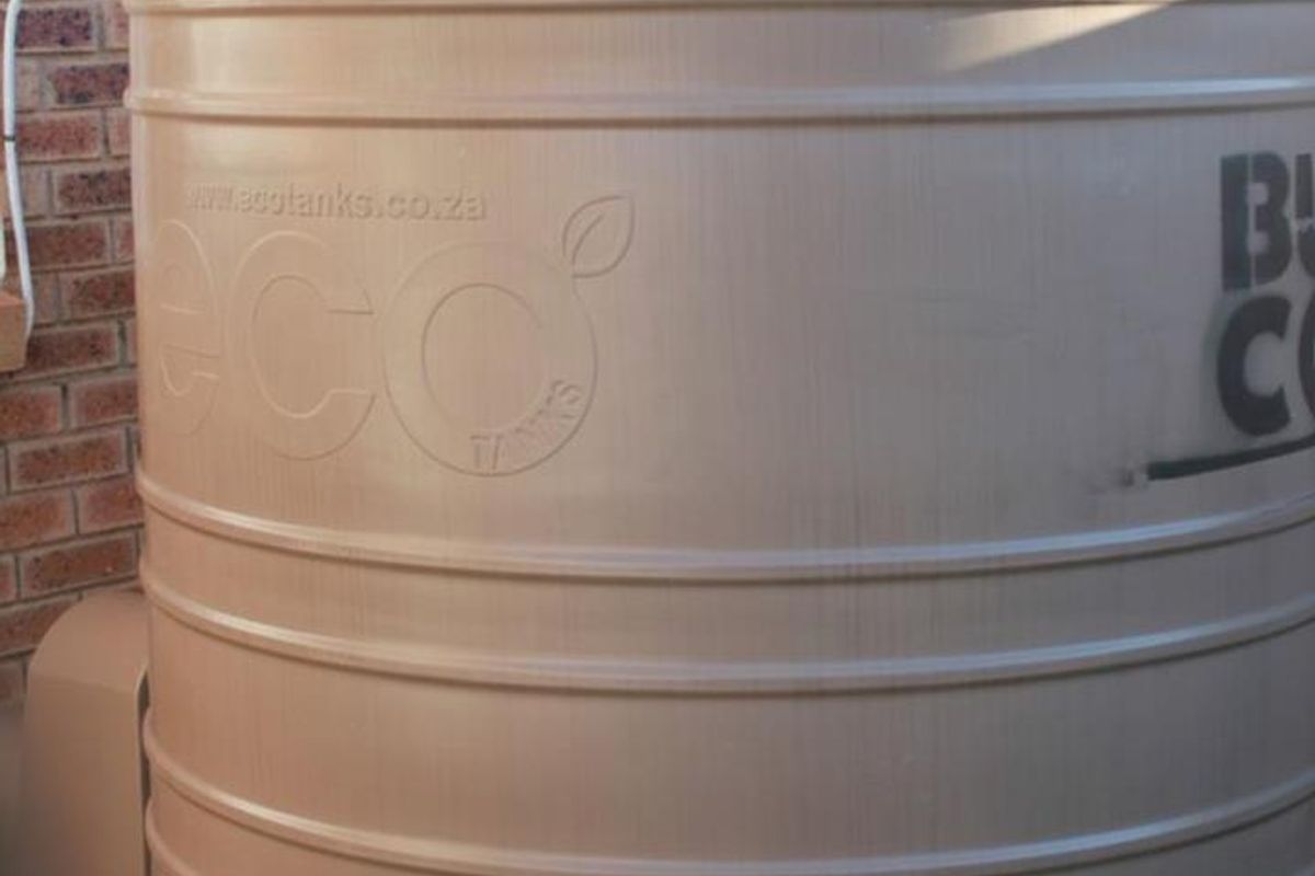 Exesptional rental investment property!! - Photo 2