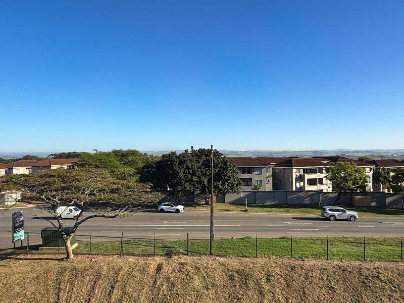 One bedroom Furnished Apartment - Photo 6