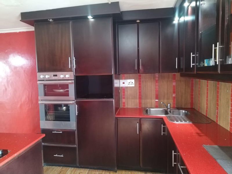 3 Bedroom House with 2 Floors and Extention Plan . - Photo 2