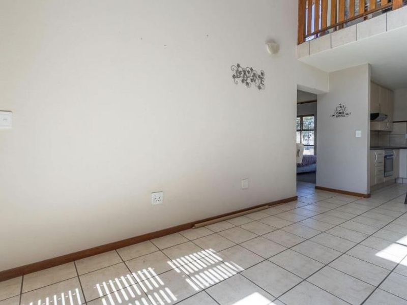 Beautiful 2 bedroom apartment calling your name - Photo 8