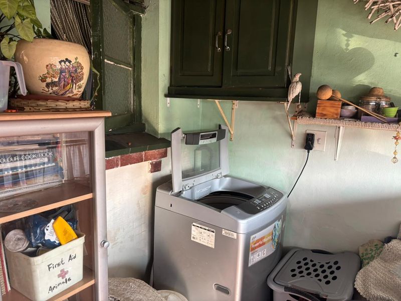 A house for sale- for the investor - Photo 3
