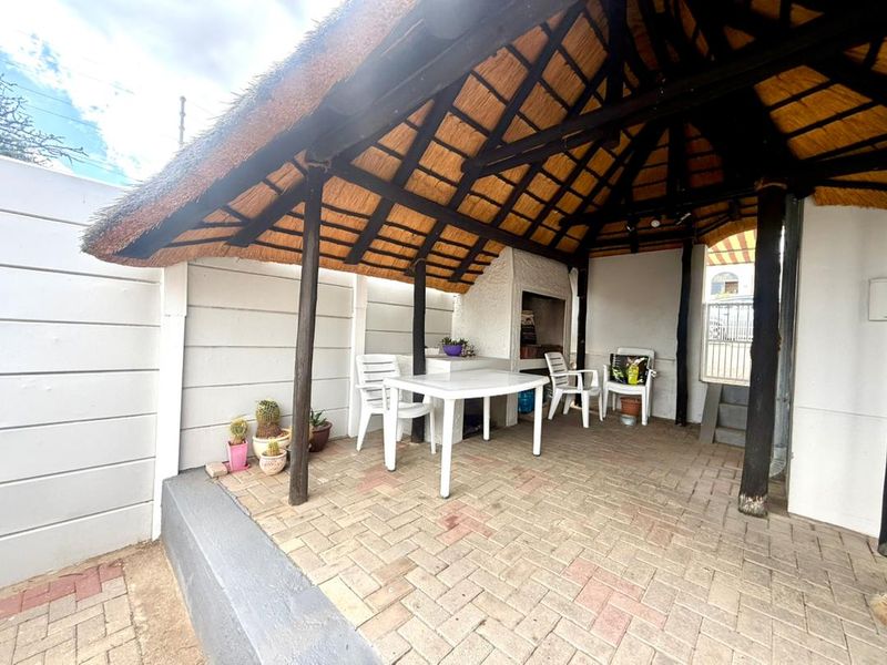 3 Bedroom House TO LET in Kleine Kuppe - Photo 5