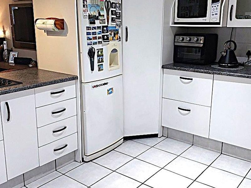 Modern Duplex with Solar Power in New Redruth - Photo 7