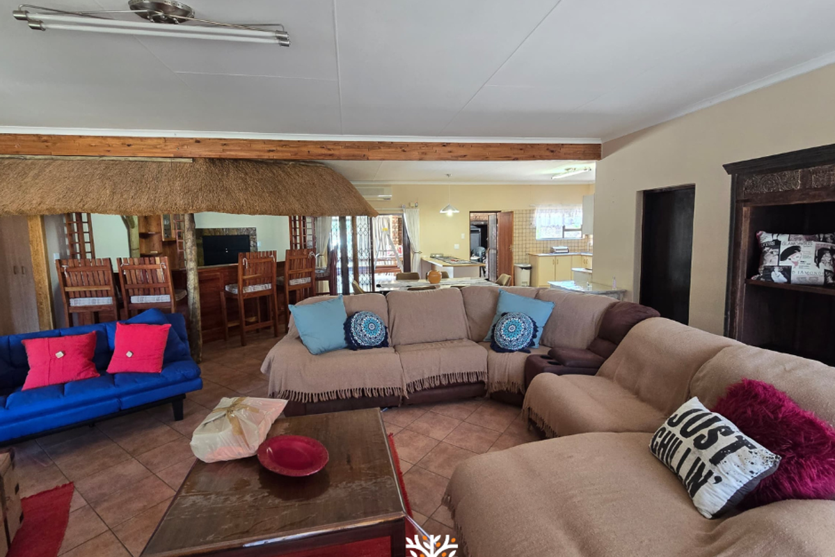 Home For Sale | Henties Bay | N$2 500 000 - Photo 2