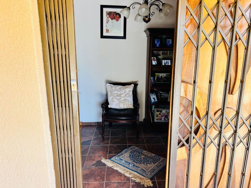 An absolute Gem - Photo 4