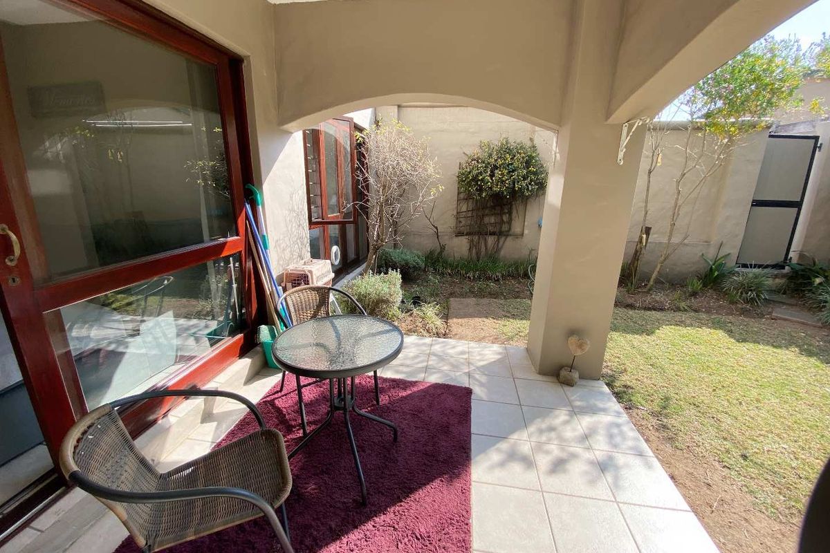 Exceptional Ground Floor Unit in a Secure and Impressive Complex - Photo 3