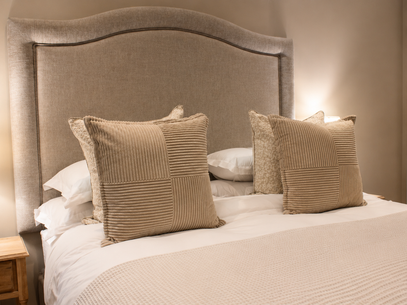 Luxury Fully Furnished 1-Bedroom Apartment in the Heart of Franschhoek | Available 1 August – 31 October 2026 - Photo 10