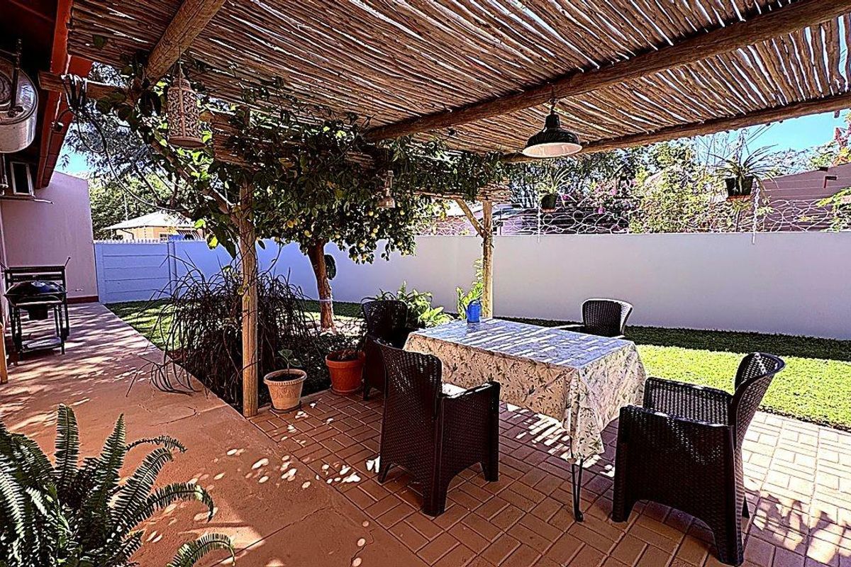 Town House For Sale. - Photo 4