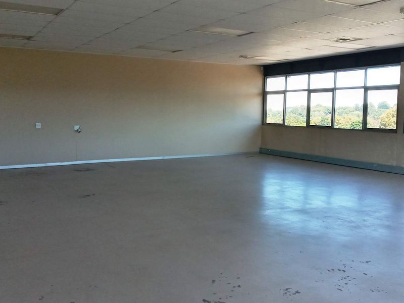 Stylish 117m2 Corner Office for Lease at Inanda Link, Waterfall - Photo 4