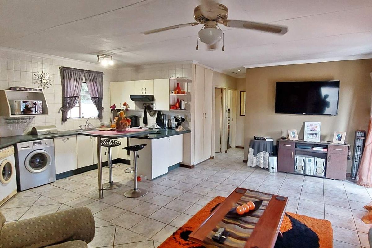 Spacious Lock-Up_and_Go lifestyle. - Photo 4