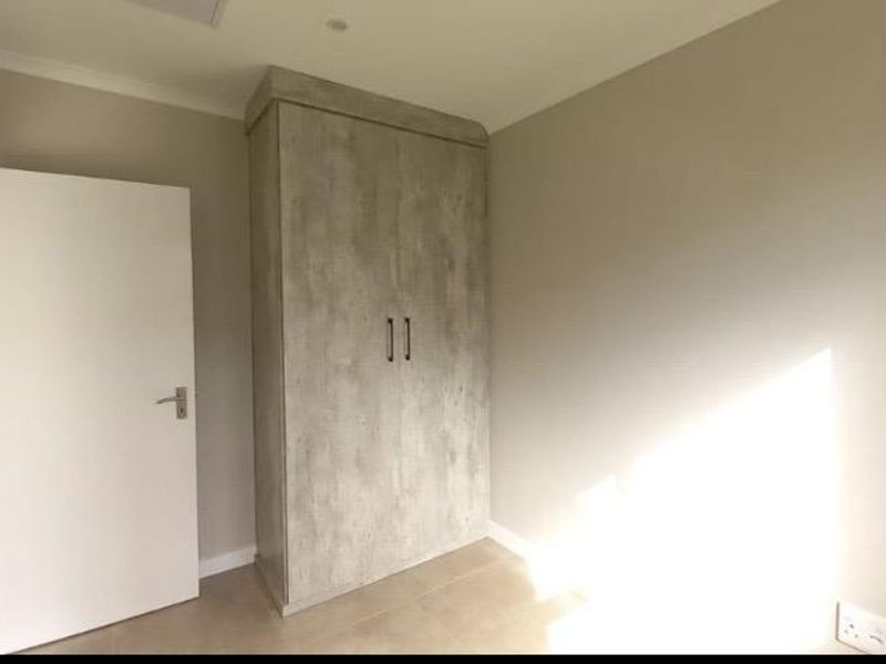 3 Bedroom Simplex for Rent - Photo 8