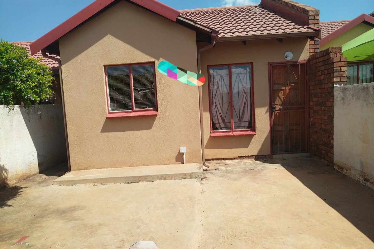 Charming 2 bedrooms house for sale in Soshanguve VV - Photo 3