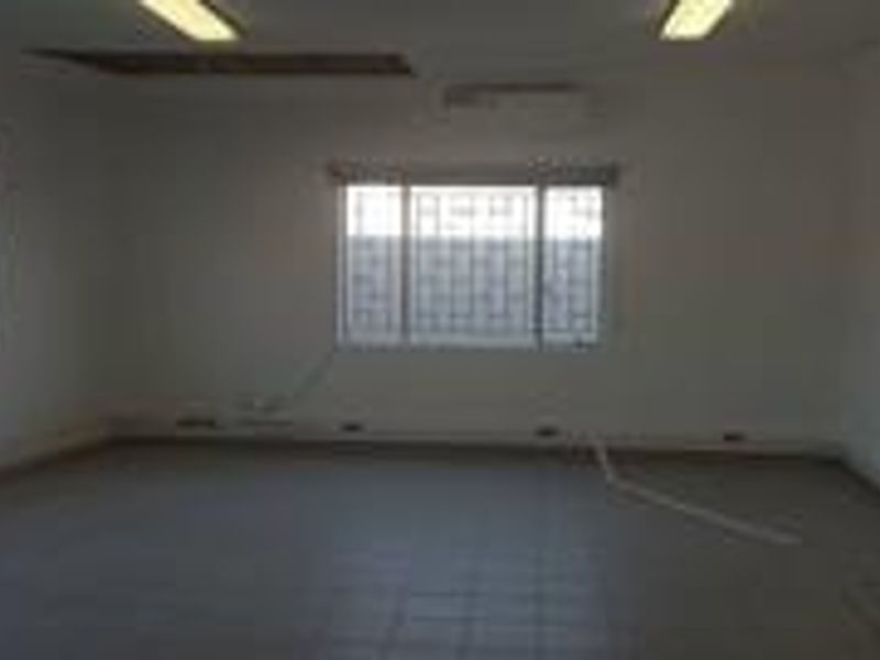 Office To Let - Photo 3