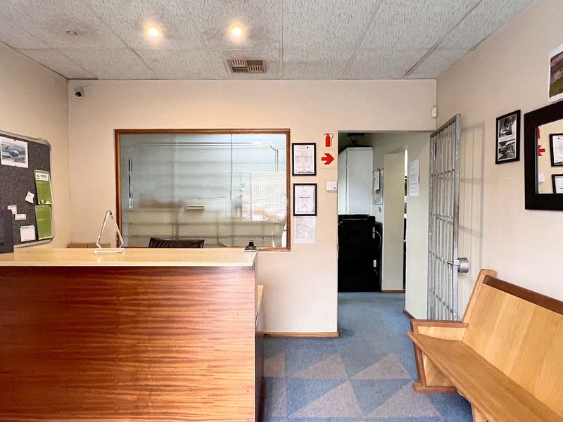 Warehouse / Factory / Offices For Sale – Redhill - Photo 4