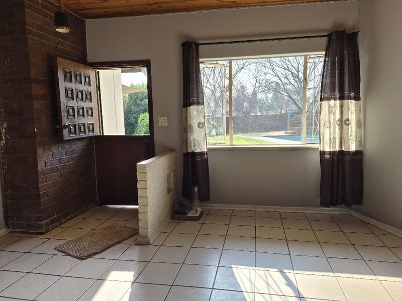 Spacious family home with flatlet in sought after Atlasville - Photo 9