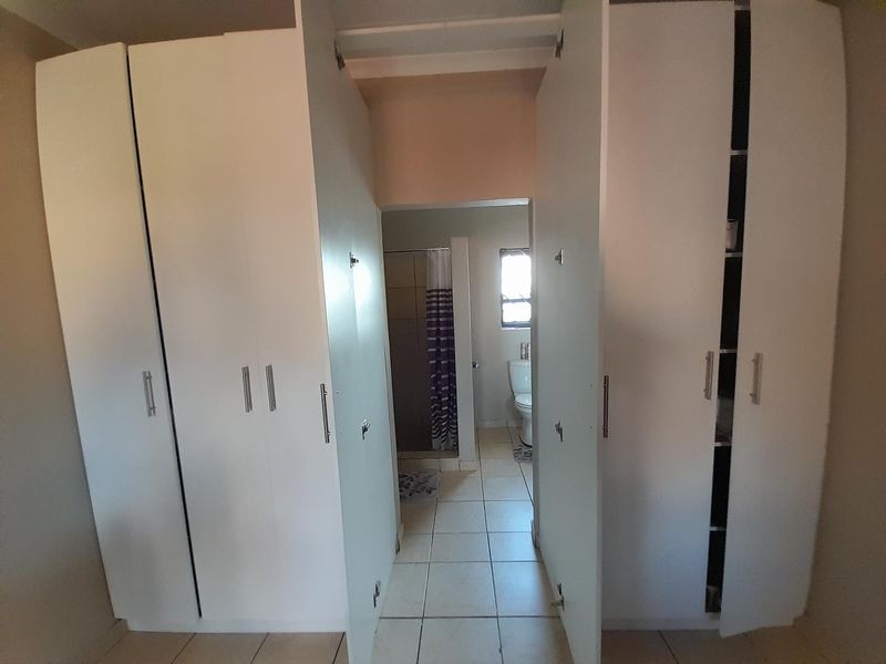 🏡 Exquisite 3 Bedroom Duplex For Sale - Photo 10