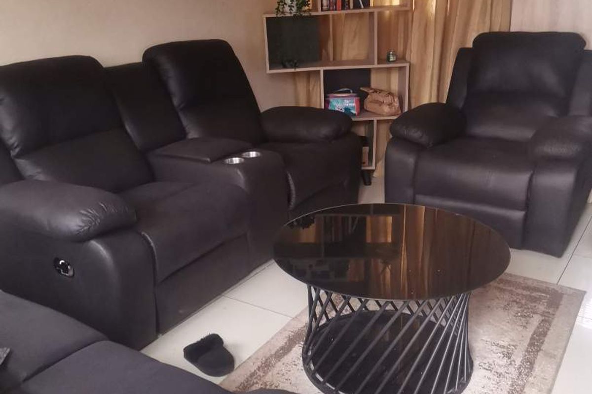 3 Bedroom House For Sale in Vanderbijlpark CE 7 - Photo 4