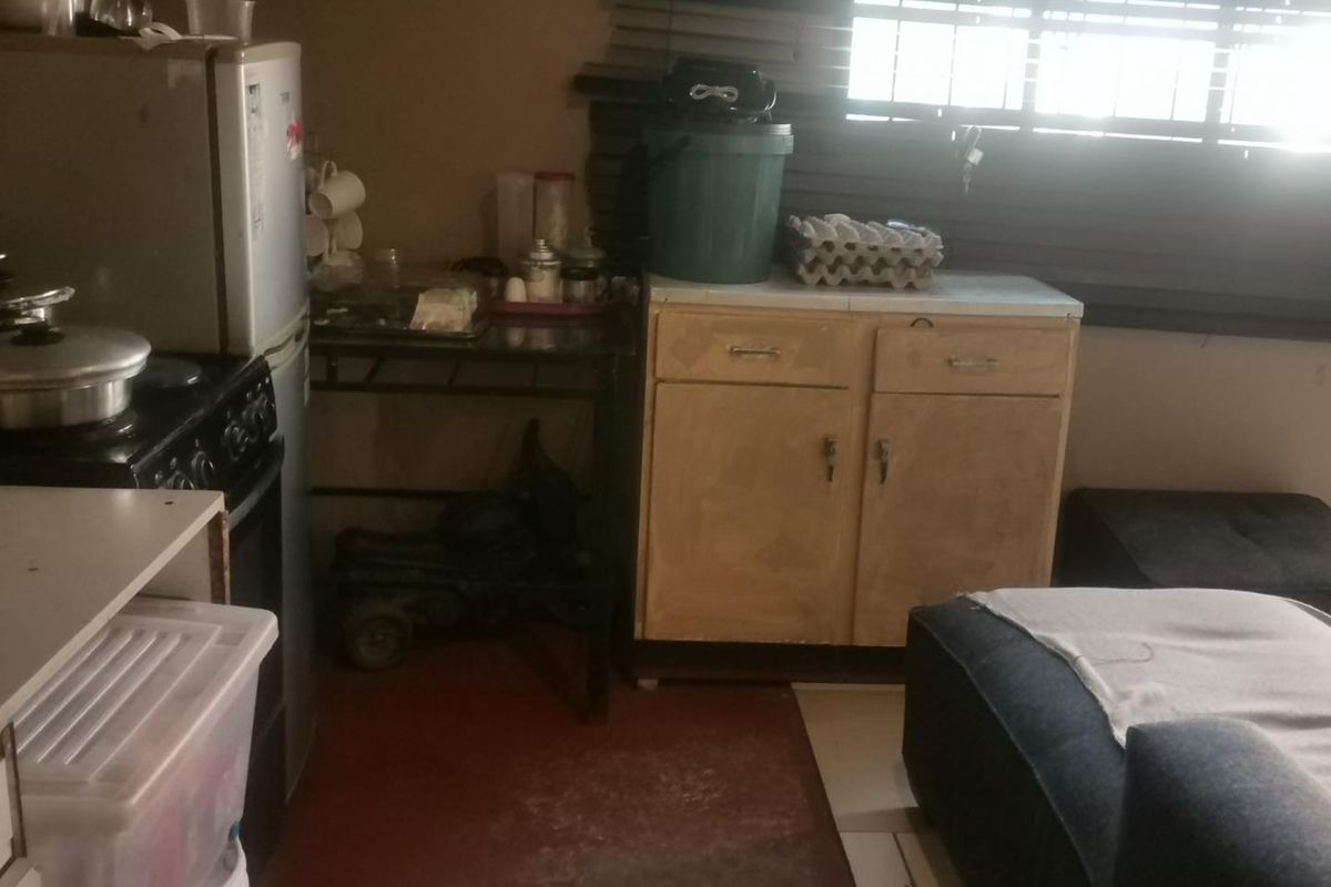 1 Bedroom House In Olievenhoutbosch Ext 26 - Photo 4