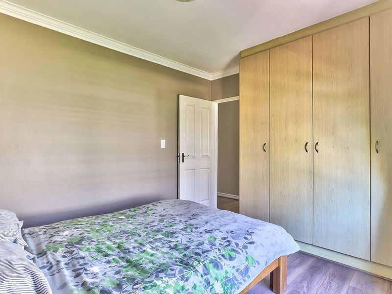 Royal Ascot: Well Located Townhouse Close to Beaches, Schools and Shopping - Photo 8