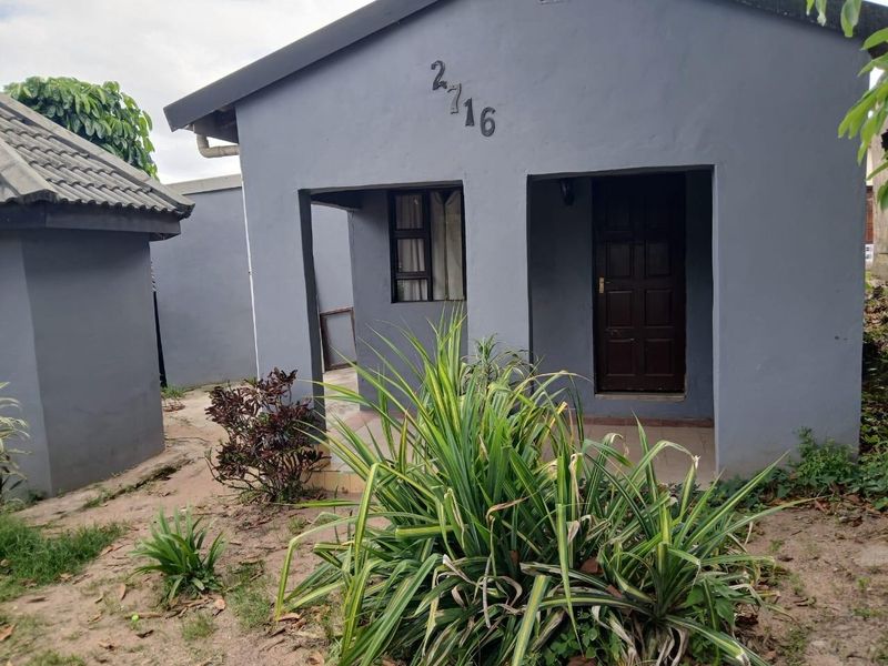 House for Sale in Ntuzuma H - R350 000 - Photo 2