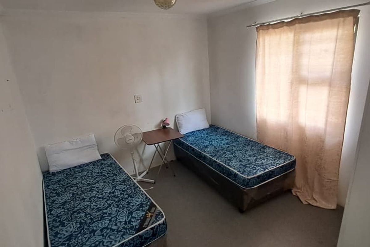 Furnished 2-Bedroom Outbuilding with WiFi – Pet Friendly - Photo 5