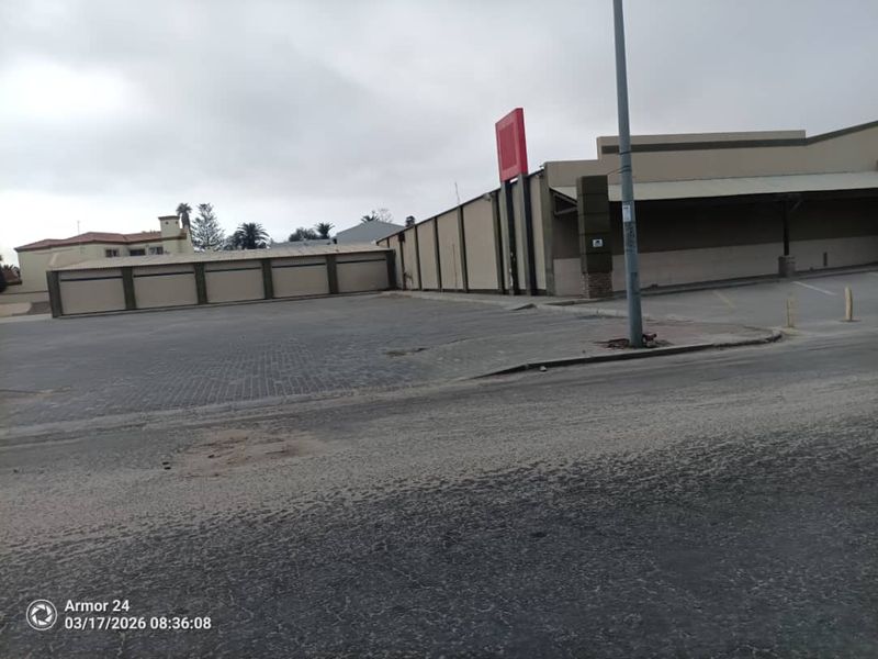 For Sale: Unlock Retail Success: Prime Business Property Awaits Walvisbay - Photo 6