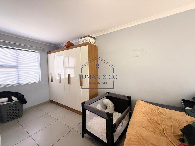 Modern 4 Bedroom Home in Narraville - Photo 6