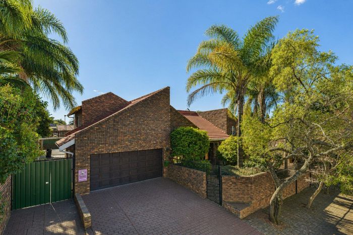 Property #2540316, House For Sale in Moreleta Park