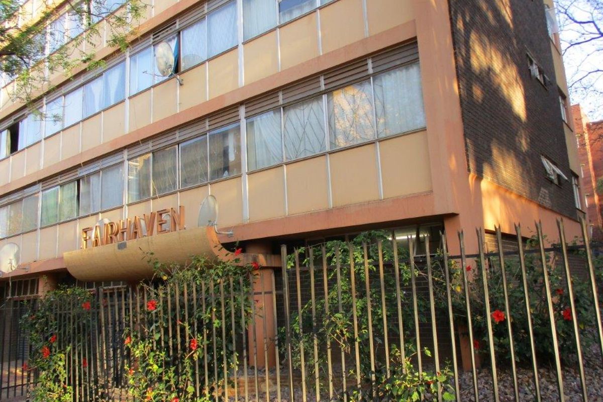 A BACHELOR FLAT TO RENT IN PRETORIA CENTRAL - Photo 2