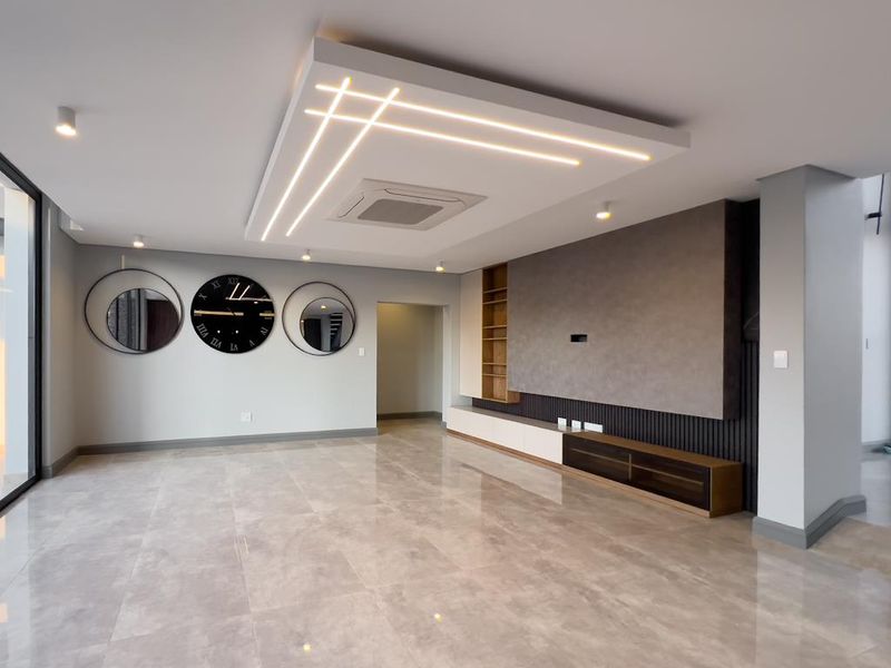 Modern Automated Mansion in Midstream Heights – Where Cutting-Edge Technology Meets Timeless Luxury - Photo 9