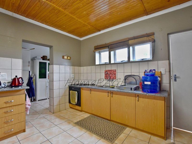 Ext 6, Henties Bay:  Home with Flat Potential is for sale - Photo 9